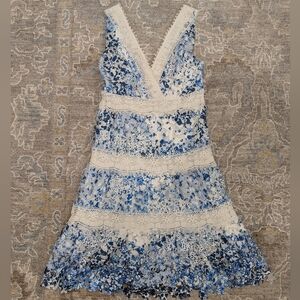 Tahari Raya Blue White Floral Crochet Lace Dress Small A-Line V Neck Boho Midi